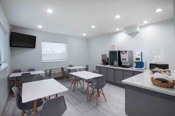 Breakfast area