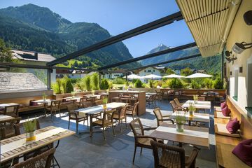 Sundeck