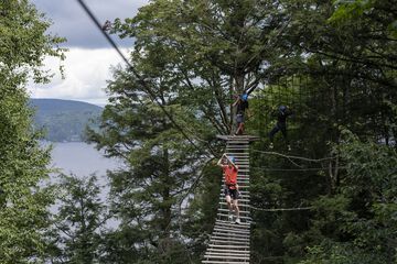 Ropes course (team building)