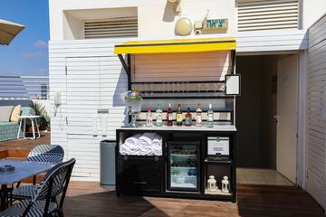 Sundeck