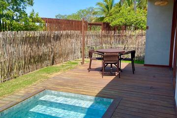 Private pool