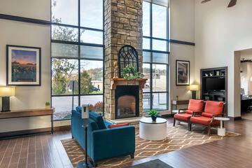 Hotel Interior 12 of 44