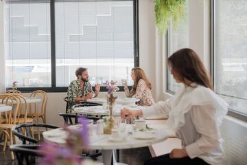 Breakfast area