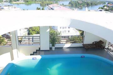 Sundeck