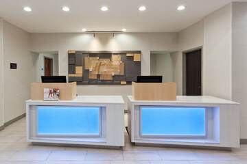 Check-in/check-out kiosk