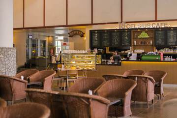 Cafe
