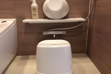 Bathroom shower