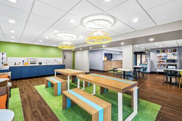 Breakfast area