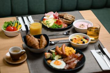 Breakfast buffet