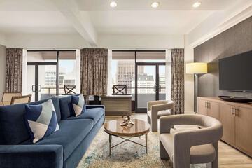 Room 48 of 103