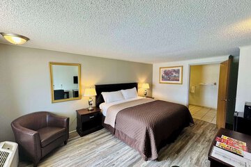 Room 25 of 40