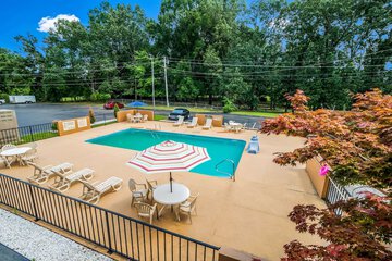 Quality Inn & Suites Corinth West