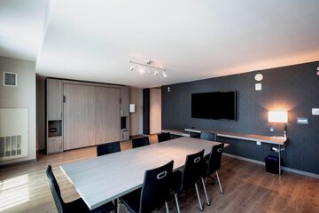 Hotel Interior 20 of 116