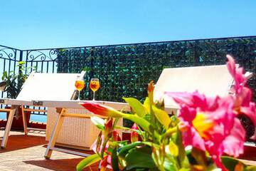 Sundeck