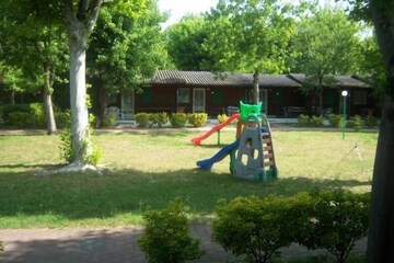 Children's play area - outdoor