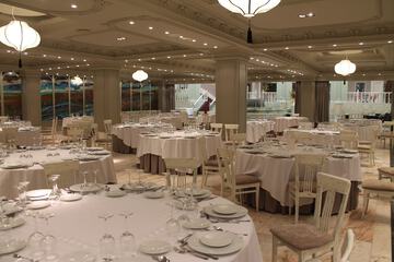Banquet hall
