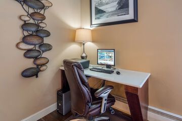 Business Center 21 of 21