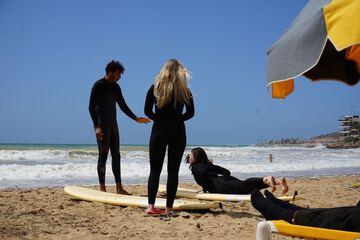 Surfing/boogie boarding