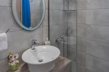 Photo 51