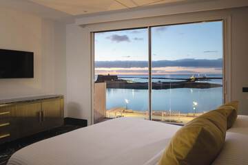 Beach/ocean view