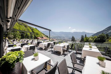 Sundeck