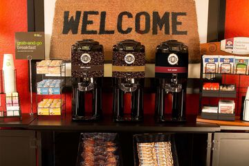 Breakfast/Coffee Service 39 of 40