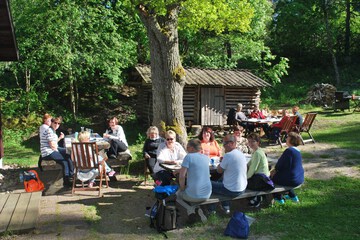 BBQ/picnic area