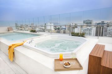 Rooftop pool