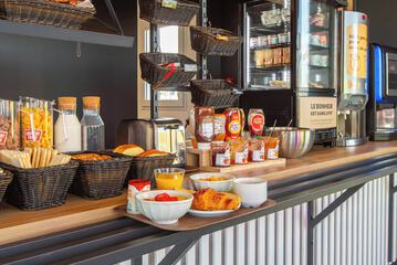 Breakfast buffet