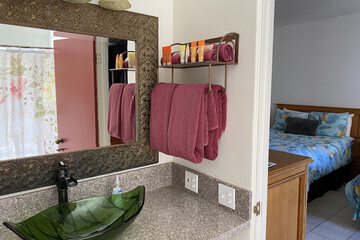 Bathroom amenities