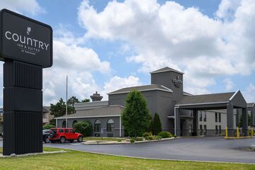 Country Inn & Suites by Radisson Greenfield, IN