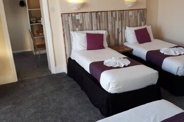 Photo 12