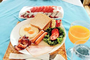 Breakfast meal