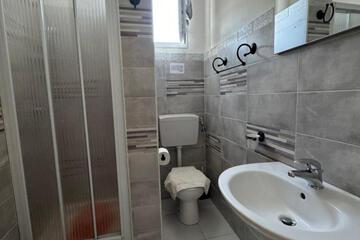 Photo 35