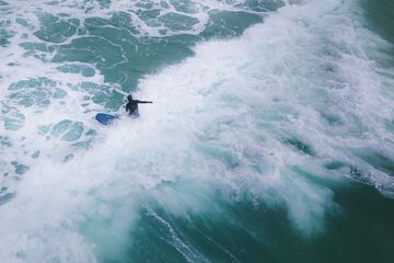 Surfing/boogie boarding