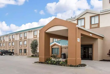 The Douillet by Demeure Hotels