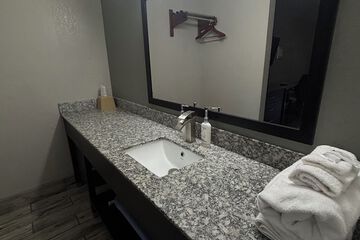 Bathroom sink