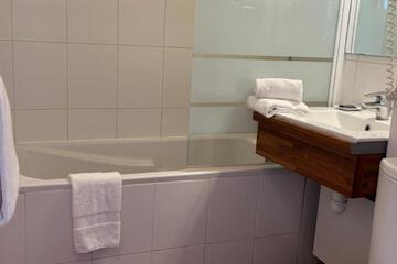 Photo 37