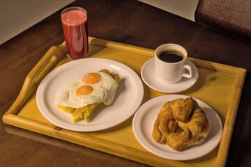 Breakfast meal