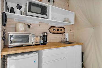 Mini-refrigerator