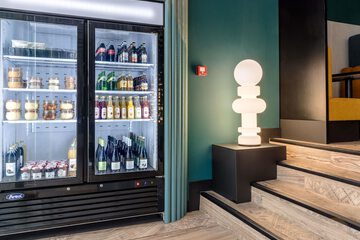 Snack bar