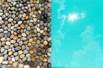 Infinity pool