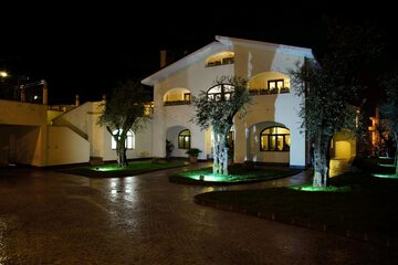 Front of property - evening/night