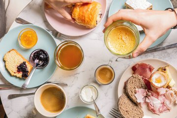 Breakfast meal