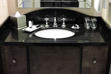 Bathroom sink