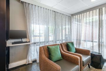 Business Center 40 of 40