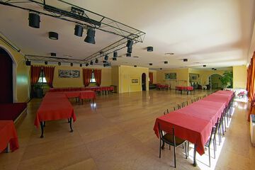 Banquet hall