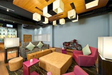 Hotel Lounge