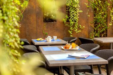 Breakfast area