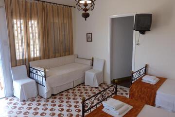 Photo 34